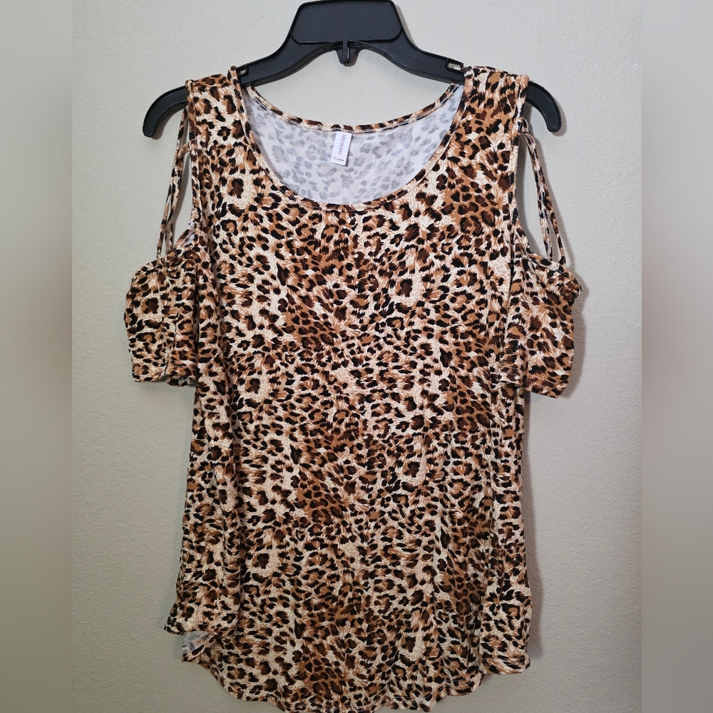 NWOT NILOUFO Women's Short Sleeve Loose Fit Leopard Print Tunic